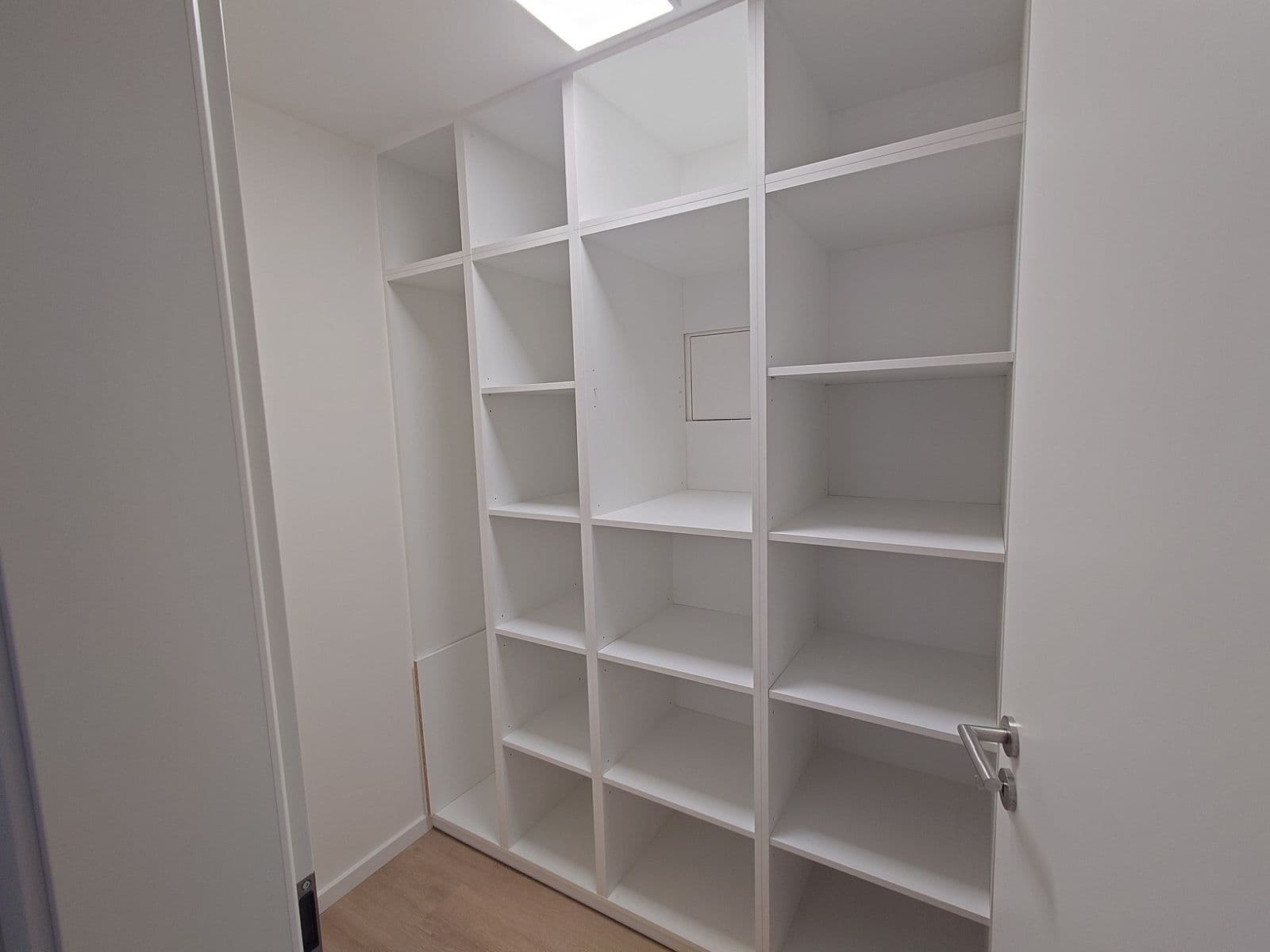 Prenájom bytu 2-izbový 56 m², Divíškové, Praha, Praha Prenájom bytu 2-izbový 56 m², Divíškové, Praha, Praha