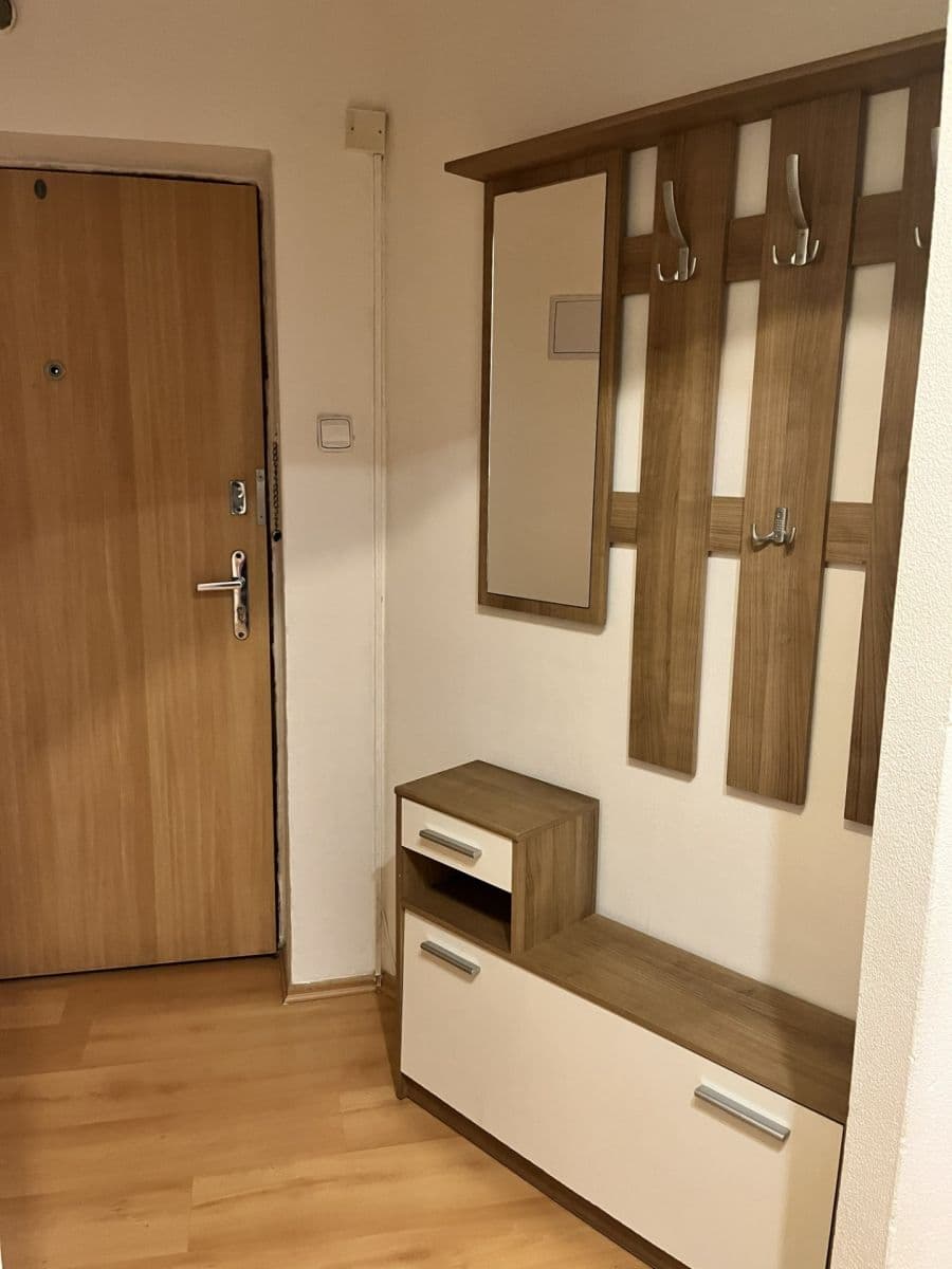 Prenájom bytu 3-izbový 93 m², Bieblova, Ostrava, Moravskoslezský kraj Prenájom bytu 3-izbový 93 m², Bieblova, Ostrava, Moravskoslezský kraj