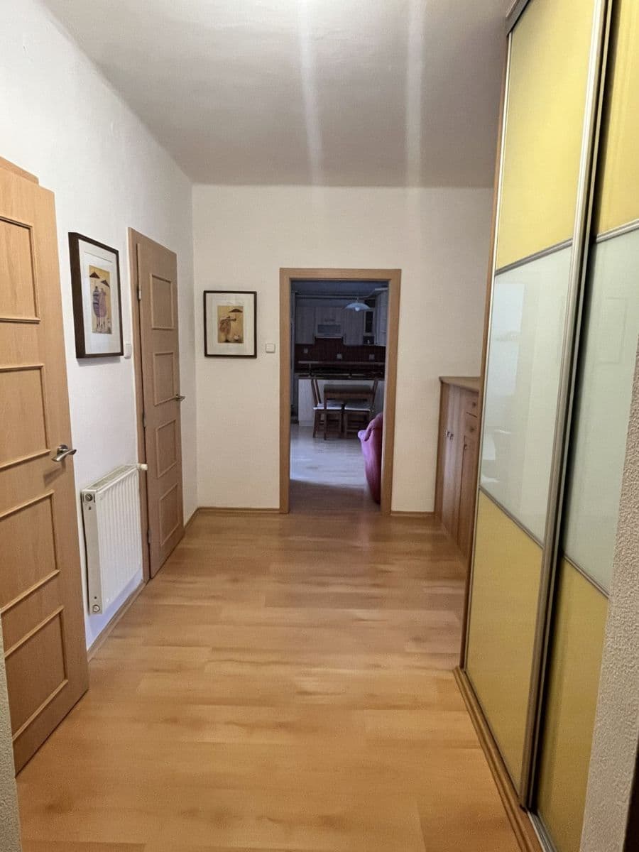 Prenájom bytu 3-izbový 93 m², Bieblova, Ostrava, Moravskoslezský kraj Prenájom bytu 3-izbový 93 m², Bieblova, Ostrava, Moravskoslezský kraj