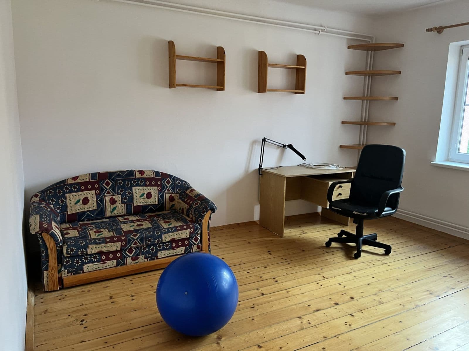 Prenájom bytu 3-izbový 93 m², Bieblova, Ostrava, Moravskoslezský kraj Prenájom bytu 3-izbový 93 m², Bieblova, Ostrava, Moravskoslezský kraj
