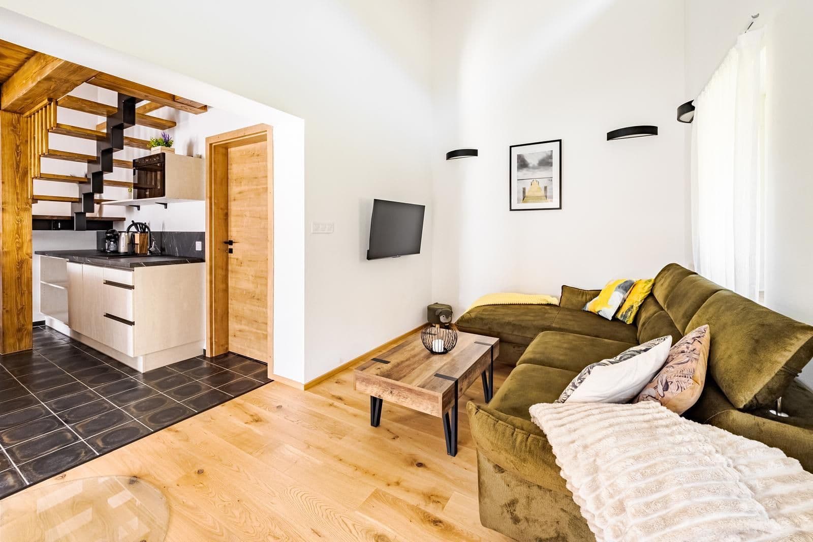 Predaj domu 154 m², pozemek 1.300 m², Horní Planá, Jihočeský kraj Predaj domu 154 m², pozemek 1.300 m², Horní Planá, Jihočeský kraj
