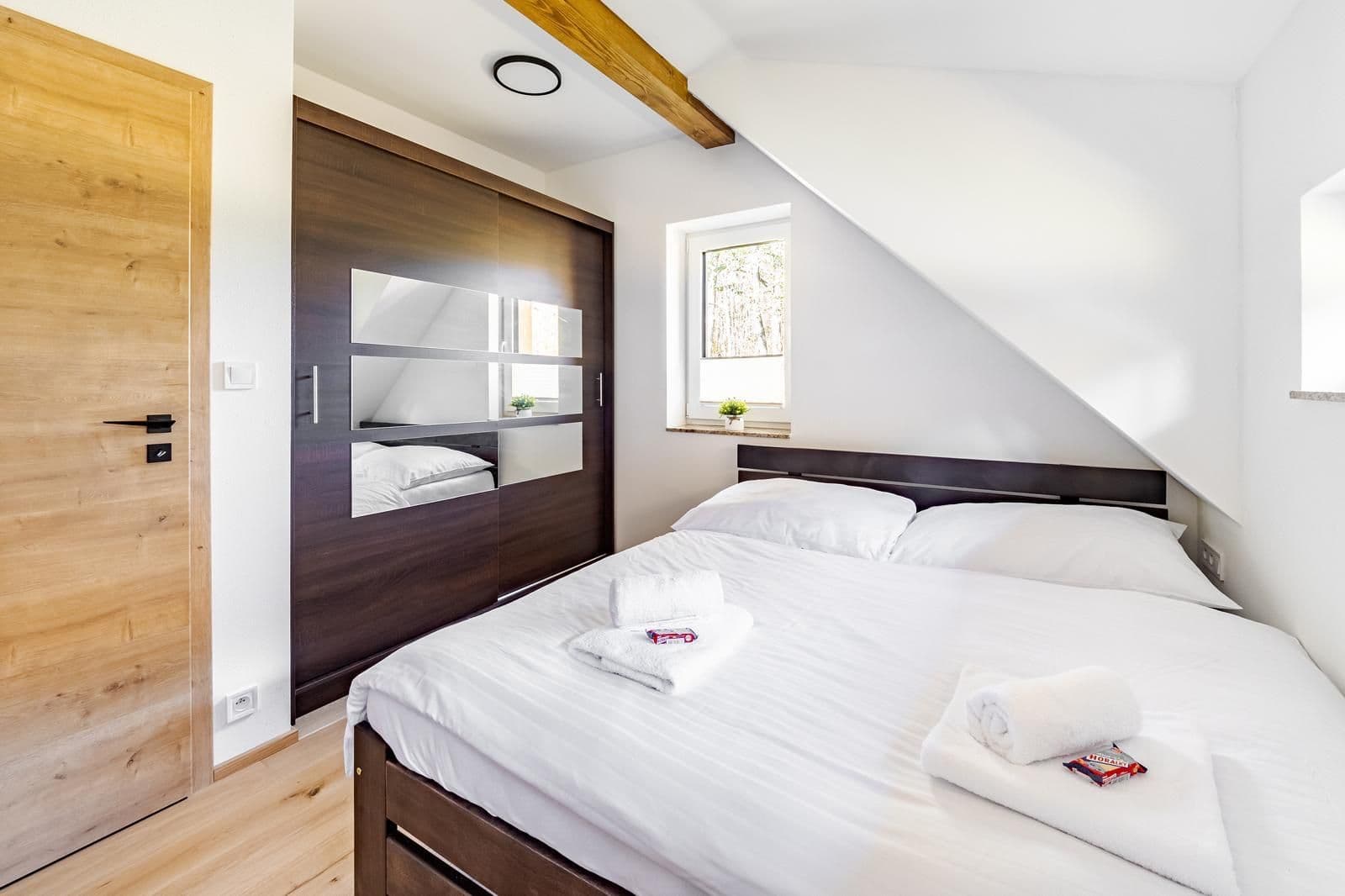 Predaj domu 154 m², pozemek 1.300 m², Horní Planá, Jihočeský kraj Predaj domu 154 m², pozemek 1.300 m², Horní Planá, Jihočeský kraj