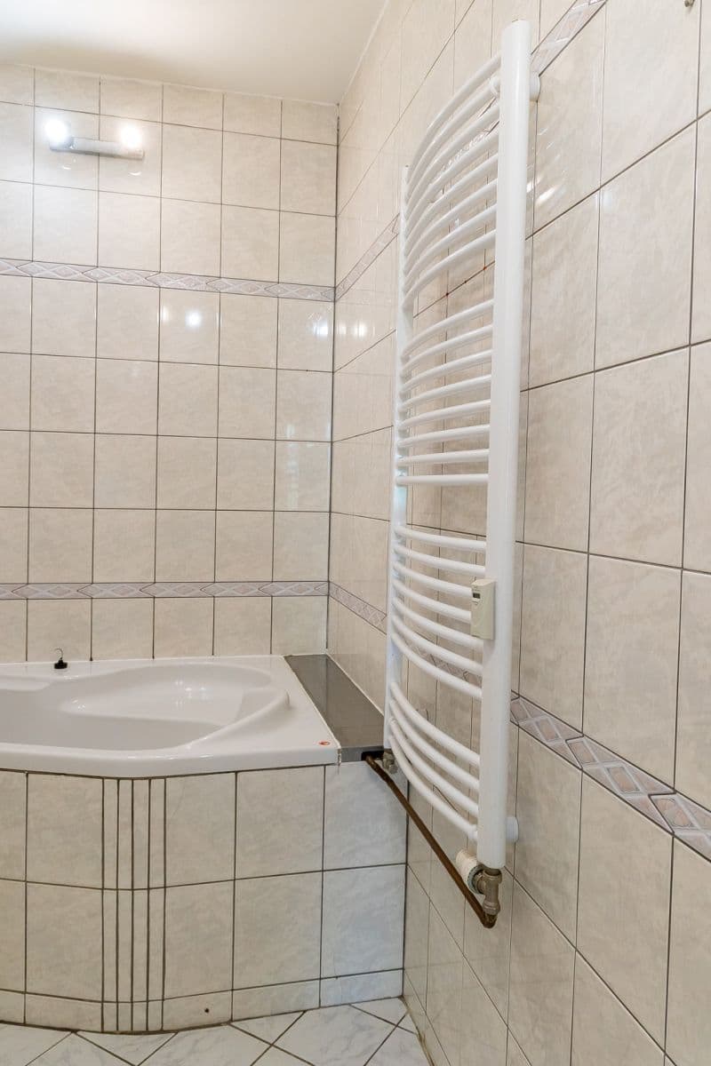 Predaj bytu 3-izbový 68 m², Mánesova, Sokolov, Karlovarský kraj Predaj bytu 3-izbový 68 m², Mánesova, Sokolov, Karlovarský kraj