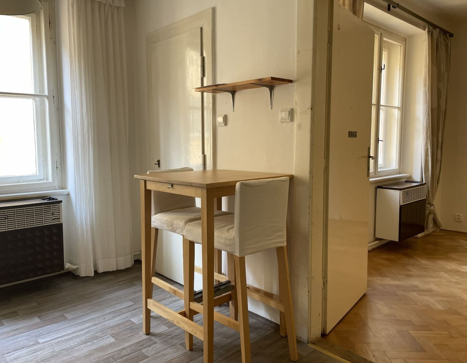 Prenájom bytu 1-izbový 42 m², Jugoslávských partyzánů, Praha, Praha Prenájom bytu 1-izbový 42 m², Jugoslávských partyzánů, Praha, Praha