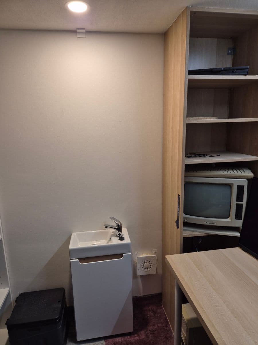 Predaj nebytového priestoru 5 m², Ruská, Praha, Praha Predaj nebytového priestoru 5 m², Ruská, Praha, Praha
