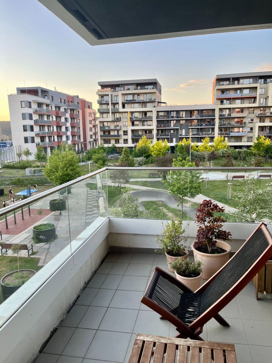Prenájom bytu 2-izbový 60 m², Zlochova, Praha, Praha Prenájom bytu 2-izbový 60 m², Zlochova, Praha, Praha
