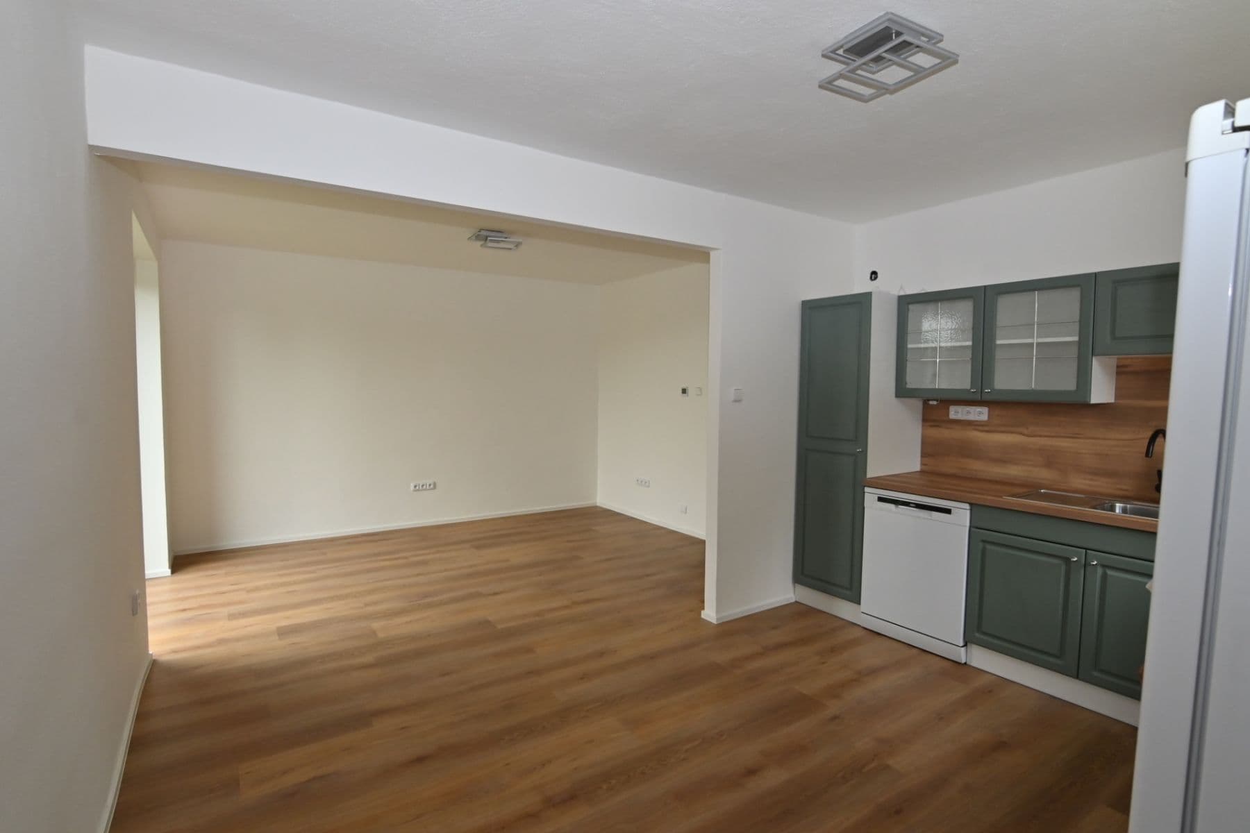 Prenájom bytu 2-izbový 85 m², Měšťanská, Brno, Jihomoravský kraj Prenájom bytu 2-izbový 85 m², Měšťanská, Brno, Jihomoravský kraj