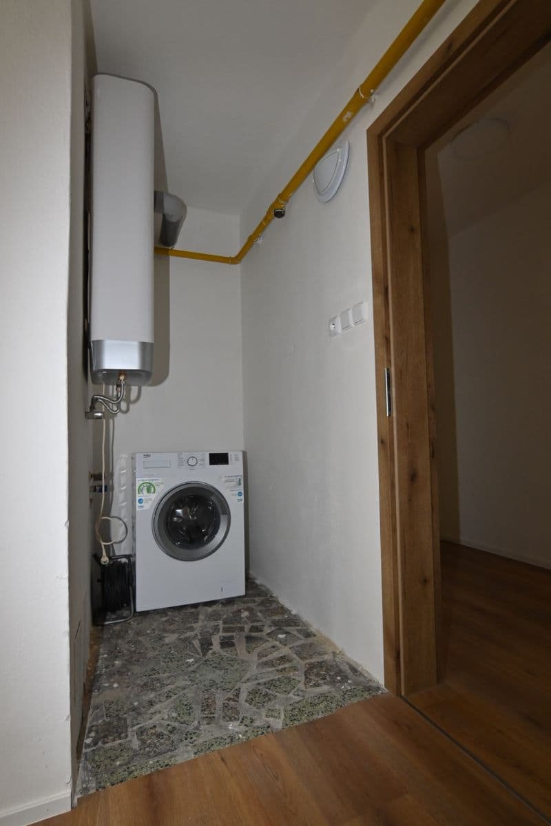 Prenájom bytu 2-izbový 85 m², Měšťanská, Brno, Jihomoravský kraj Prenájom bytu 2-izbový 85 m², Měšťanská, Brno, Jihomoravský kraj