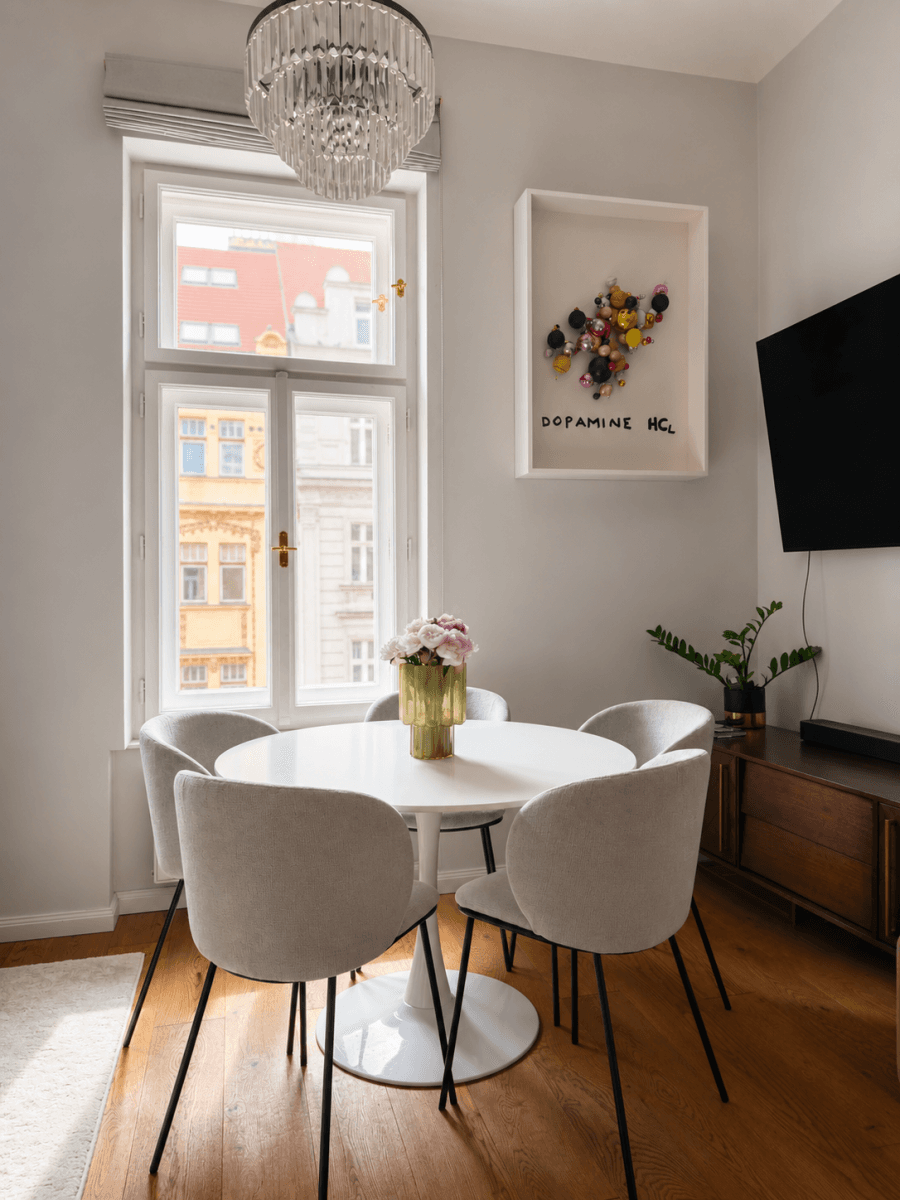 Prenájom bytu 4-izbový 115 m², Dukelských hrdinů, Praha, Praha Prenájom bytu 4-izbový 115 m², Dukelských hrdinů, Praha, Praha