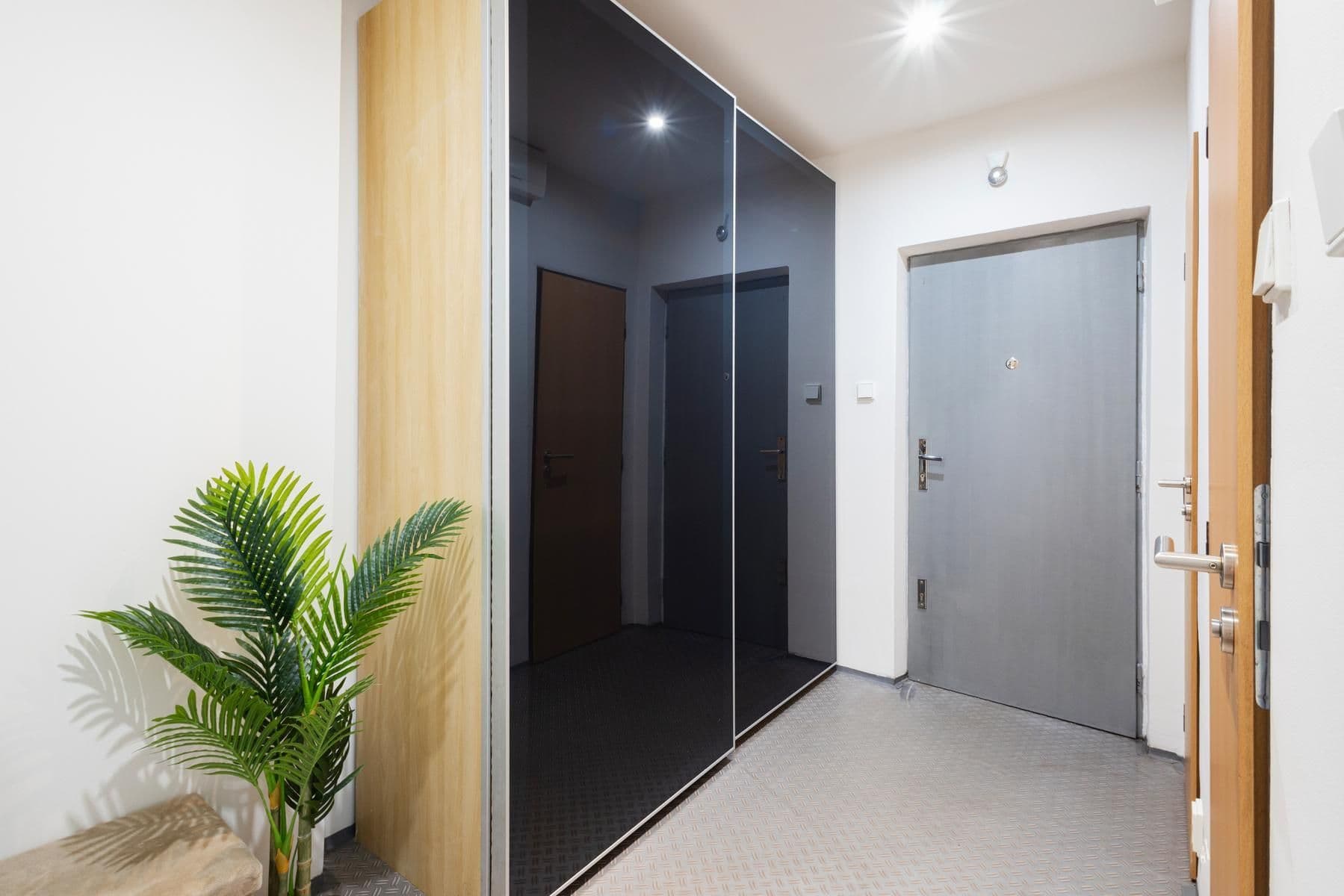 Predaj bytu 2-izbový 57 m², Kamerunská, Praha, Praha Predaj bytu 2-izbový 57 m², Kamerunská, Praha, Praha