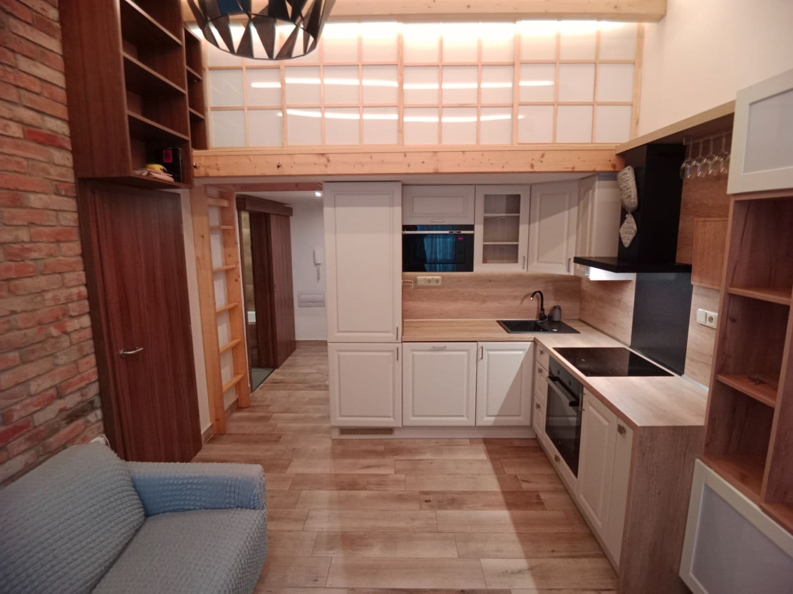 Prenájom bytu 2-izbový 41 m², Rakovecká, Brno, Jihomoravský kraj Prenájom bytu 2-izbový 41 m², Rakovecká, Brno, Jihomoravský kraj