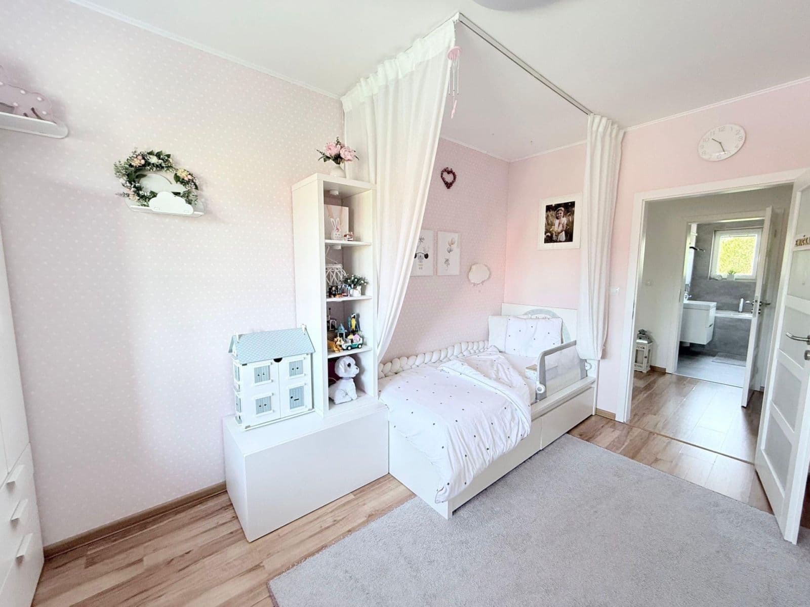 Predaj domu 108 m², pozemek 190 m², Dolní Kasárna, Klecany, Středočeský kraj Predaj domu 108 m², pozemek 190 m², Dolní Kasárna, Klecany, Středočeský kraj