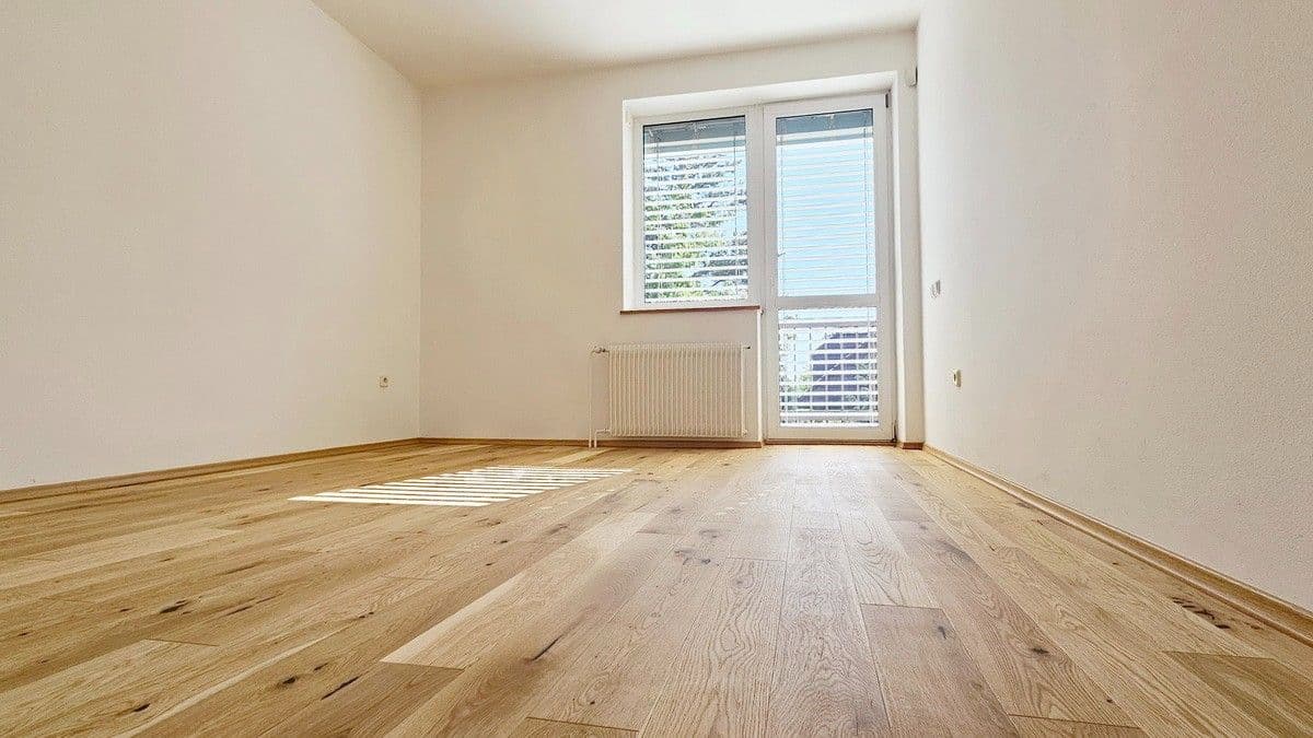 Prenájom bytu 2-izbový 64 m², Hostinského, Praha, Praha Prenájom bytu 2-izbový 64 m², Hostinského, Praha, Praha