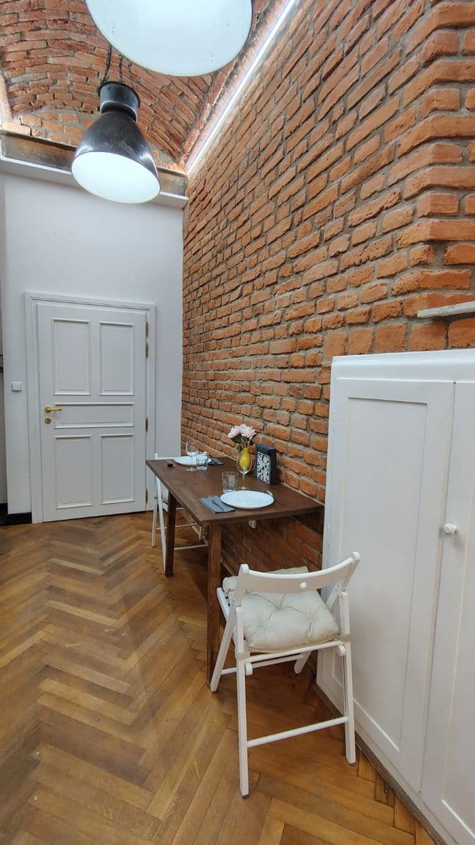 Prenájom bytu 1-izbový 32 m², Hálkova, Praha, Praha Prenájom bytu 1-izbový 32 m², Hálkova, Praha, Praha