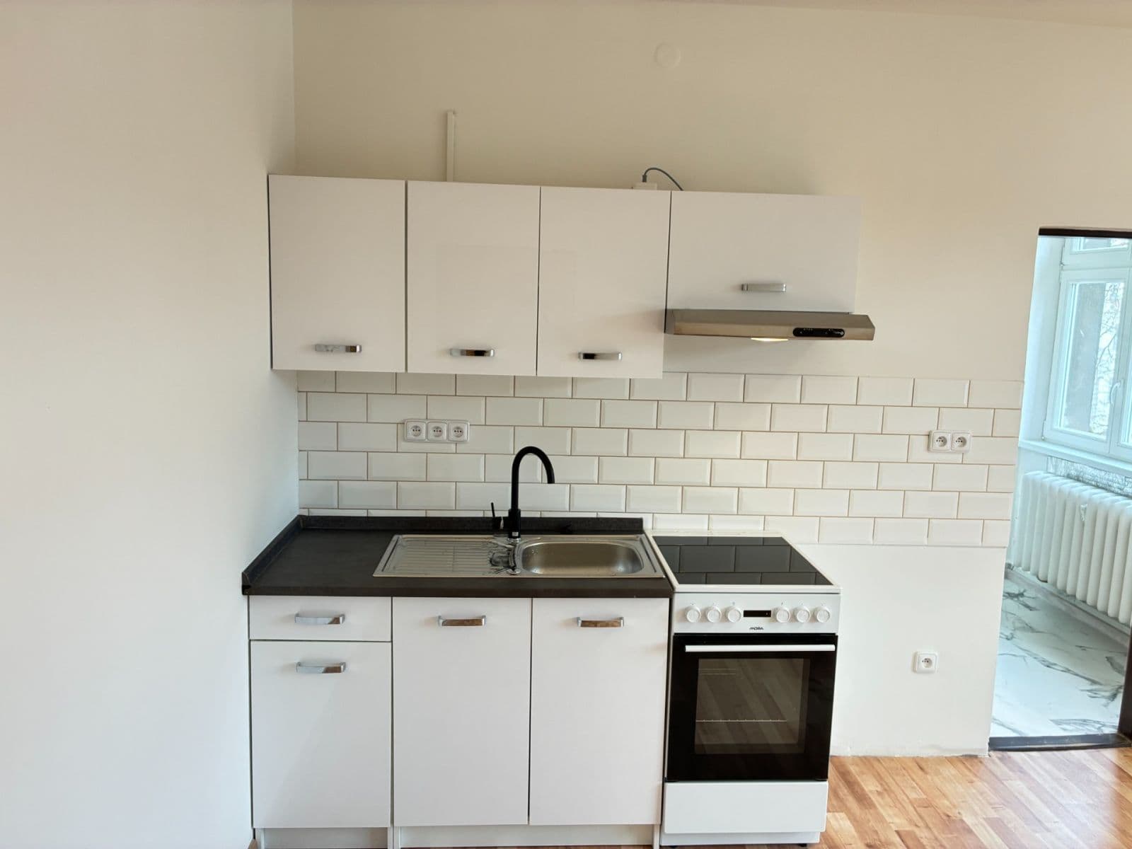 Prenájom bytu 1-izbový 27 m², T. G. Masaryka, Karlovy Vary, Karlovarský kraj Prenájom bytu 1-izbový 27 m², T. G. Masaryka, Karlovy Vary, Karlovarský kraj