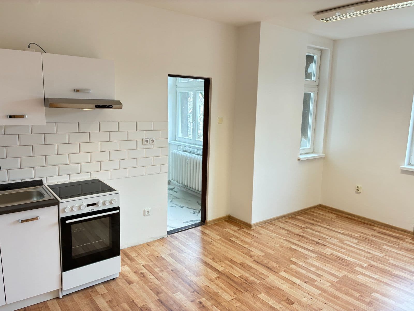 Prenájom bytu 1-izbový 27 m², T. G. Masaryka, Karlovy Vary, Karlovarský kraj Prenájom bytu 1-izbový 27 m², T. G. Masaryka, Karlovy Vary, Karlovarský kraj