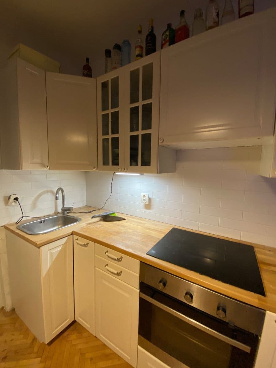 Prenájom bytu 2-izbový 32 m², Sídliště, Brandýs nad Labem-Stará Boleslav, Středočeský kraj Prenájom bytu 2-izbový 32 m², Sídliště, Brandýs nad Labem-Stará Boleslav, Středočeský kraj