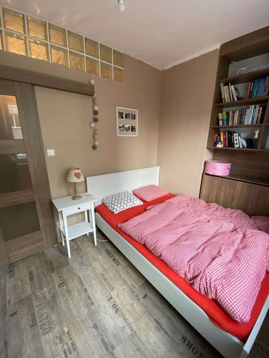 Prenájom bytu 2-izbový 32 m², Sídliště, Brandýs nad Labem-Stará Boleslav, Středočeský kraj Prenájom bytu 2-izbový 32 m², Sídliště, Brandýs nad Labem-Stará Boleslav, Středočeský kraj