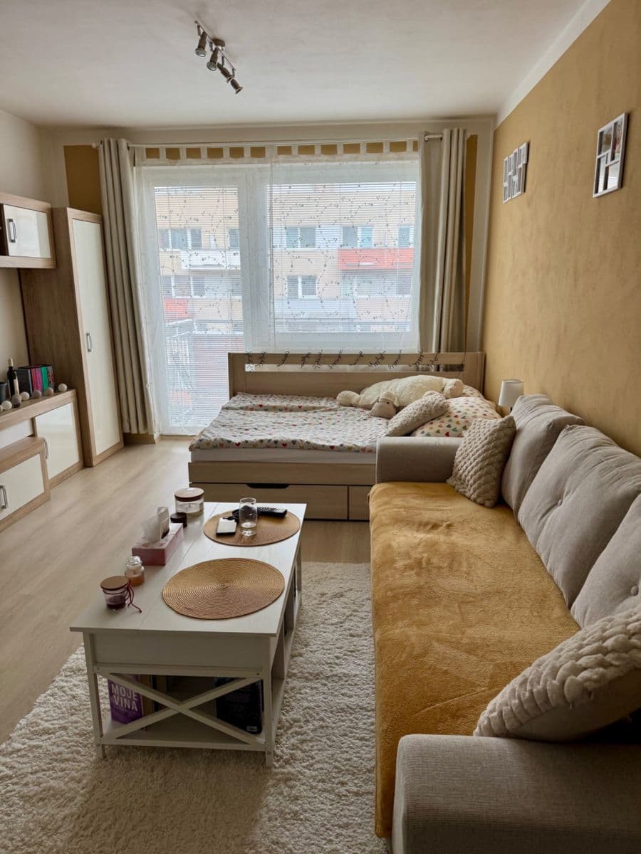 Predaj bytu 1-izbový 34 m², Hornoměcholupská, Praha, Praha Predaj bytu 1-izbový 34 m², Hornoměcholupská, Praha, Praha