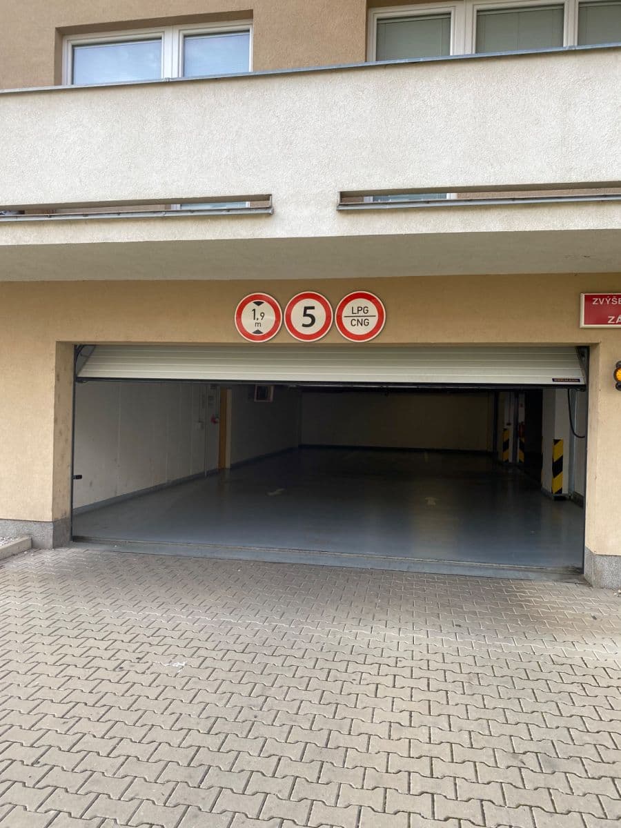 Predaj bytu 1-izbový 34 m², Hornoměcholupská, Praha, Praha Predaj bytu 1-izbový 34 m², Hornoměcholupská, Praha, Praha