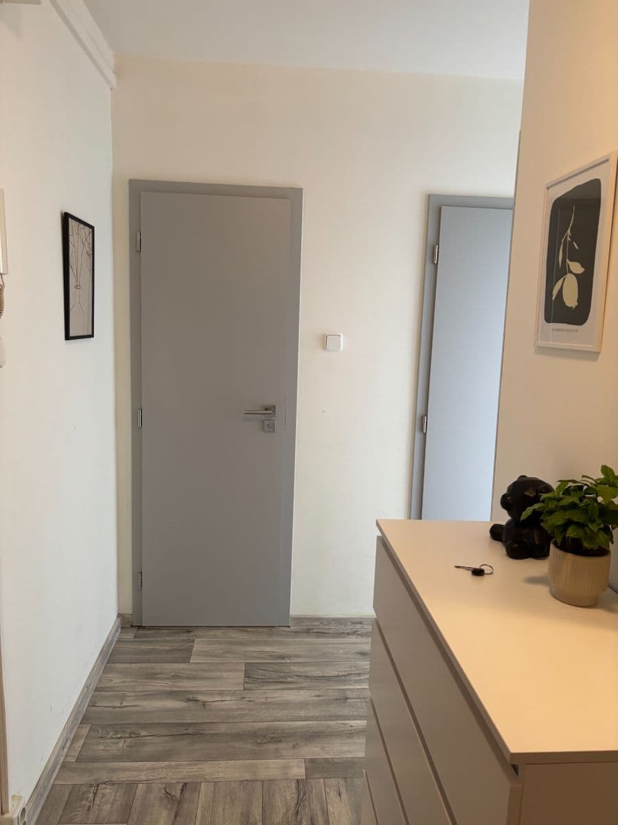Prenájom bytu 2-izbový 53 m², Rozmarýnová, Most, Ústecký kraj Prenájom bytu 2-izbový 53 m², Rozmarýnová, Most, Ústecký kraj