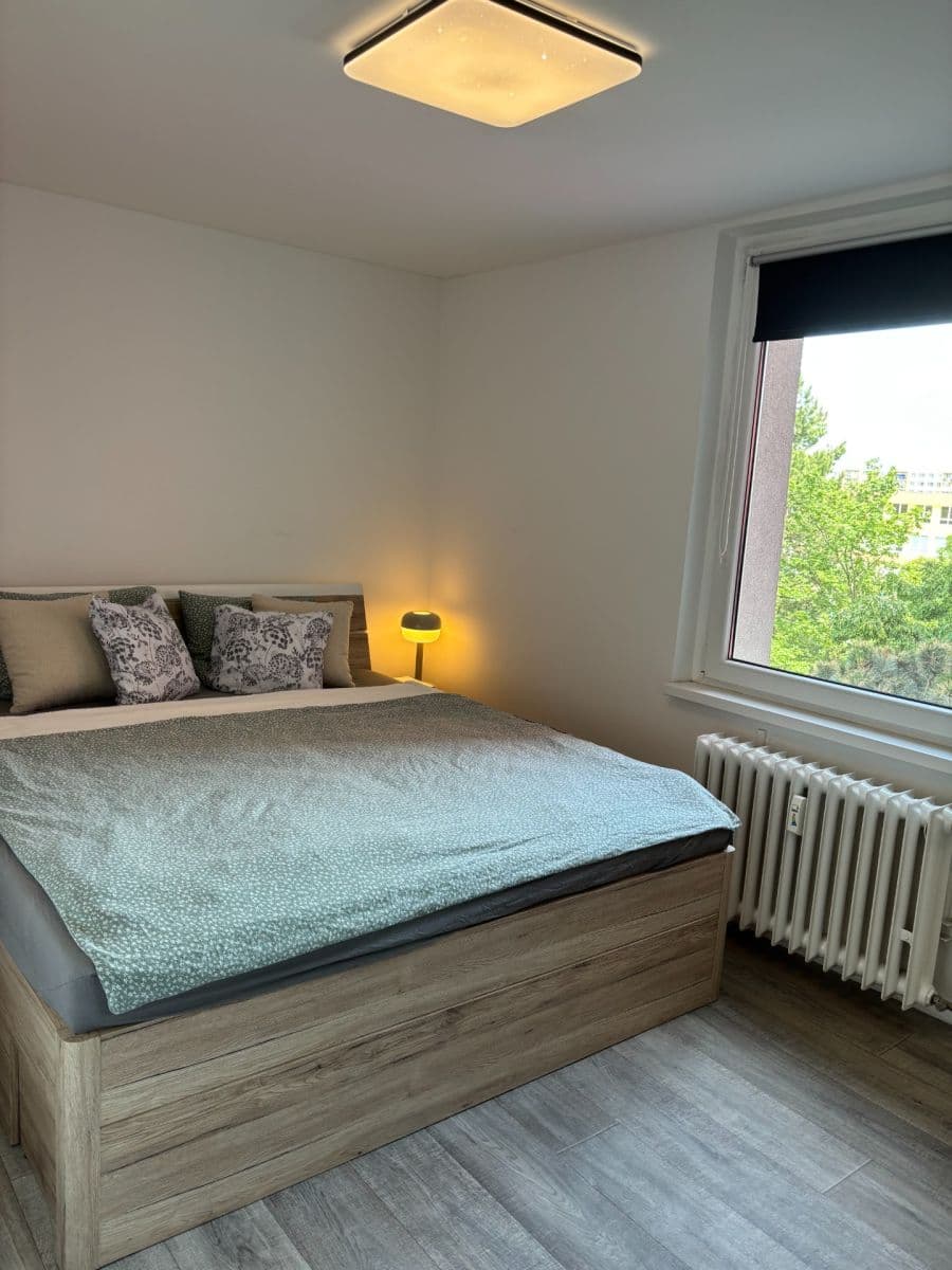Prenájom bytu 2-izbový 53 m², Rozmarýnová, Most, Ústecký kraj Prenájom bytu 2-izbový 53 m², Rozmarýnová, Most, Ústecký kraj