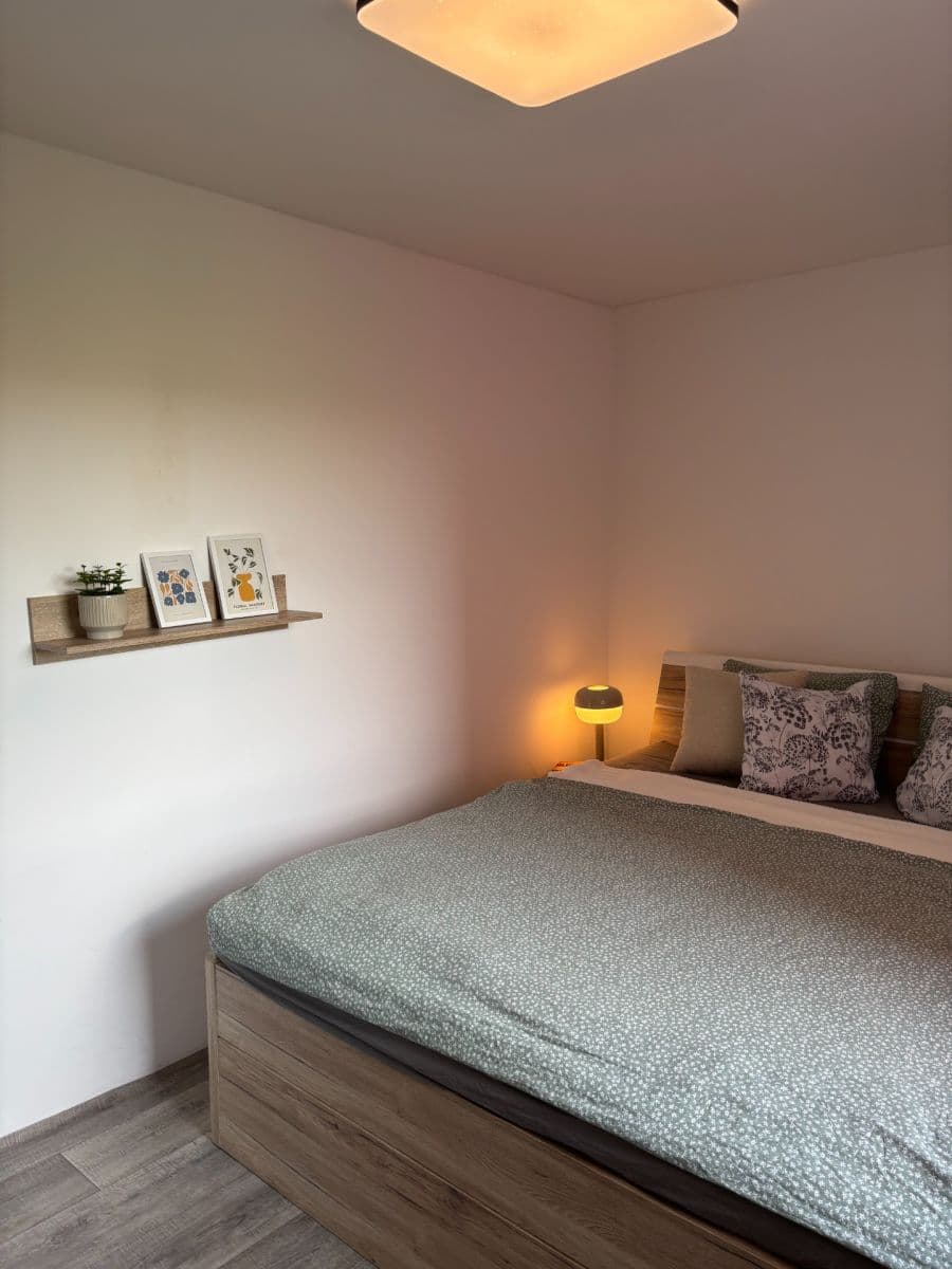 Prenájom bytu 2-izbový 53 m², Rozmarýnová, Most, Ústecký kraj Prenájom bytu 2-izbový 53 m², Rozmarýnová, Most, Ústecký kraj