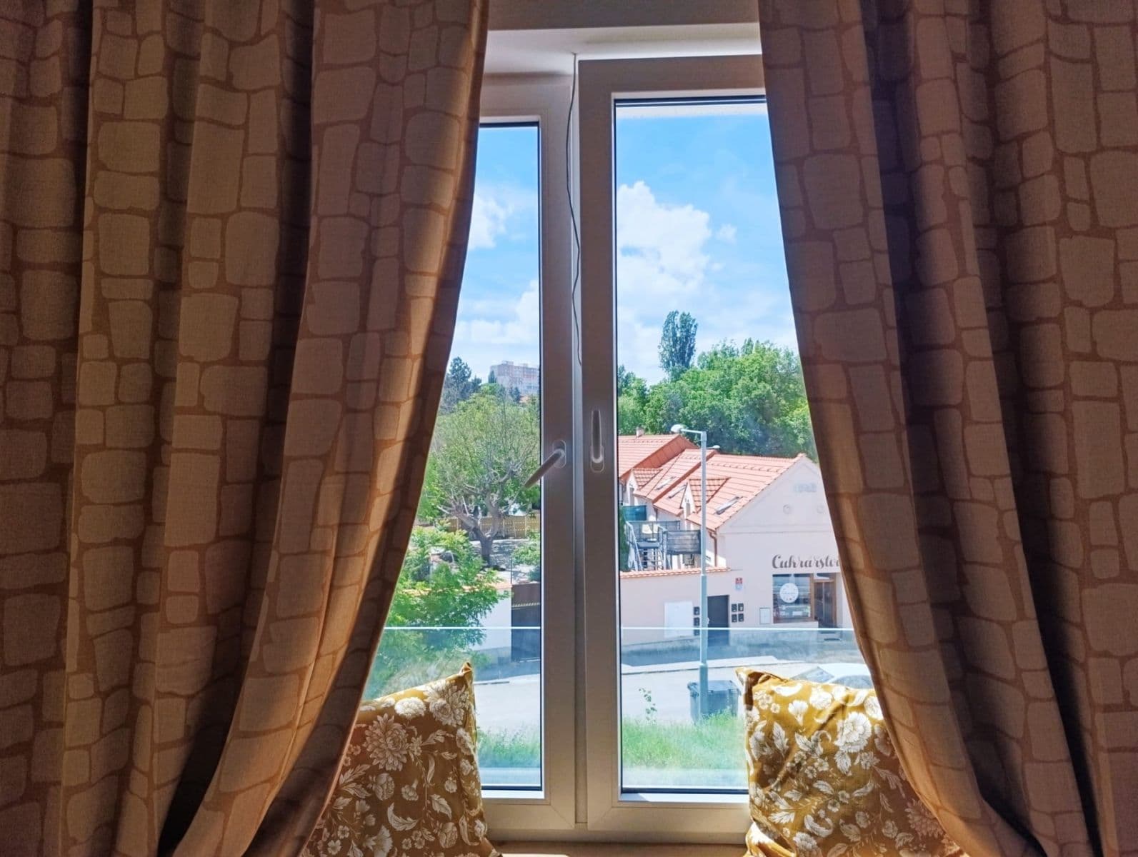 Prenájom bytu 1-izbový 31 m², Pražská, Praha, Praha Prenájom bytu 1-izbový 31 m², Pražská, Praha, Praha