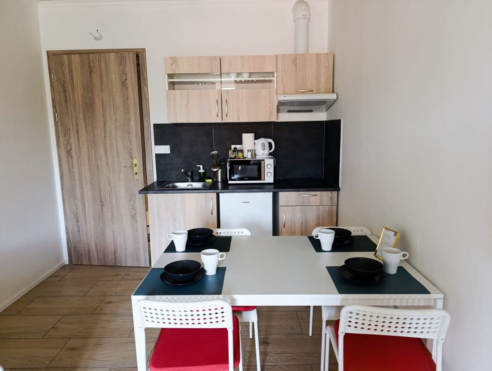 Prenájom bytu 1-izbový 31 m², Pražská, Praha, Praha Prenájom bytu 1-izbový 31 m², Pražská, Praha, Praha