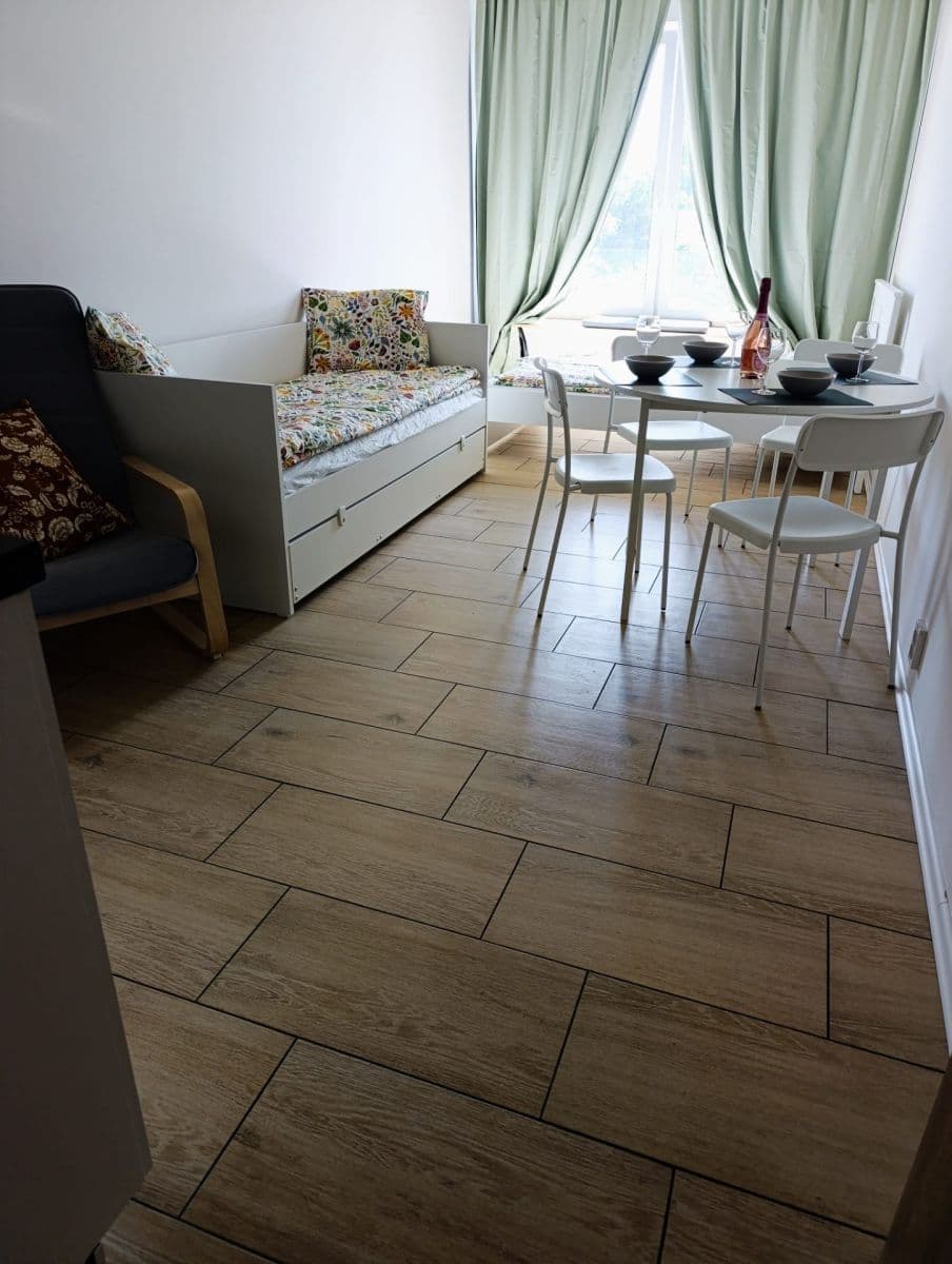 Prenájom bytu 1-izbový 31 m², Pražská, Praha, Praha Prenájom bytu 1-izbový 31 m², Pražská, Praha, Praha