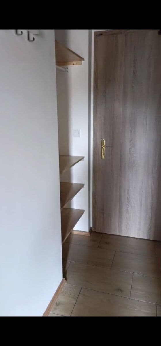 Prenájom bytu 1-izbový 25 m², Pražská, Praha, Praha Prenájom bytu 1-izbový 25 m², Pražská, Praha, Praha