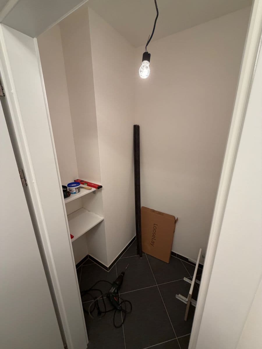 Prenájom bytu 2-izbový 58 m², Čakovická, Praha, Praha Prenájom bytu 2-izbový 58 m², Čakovická, Praha, Praha