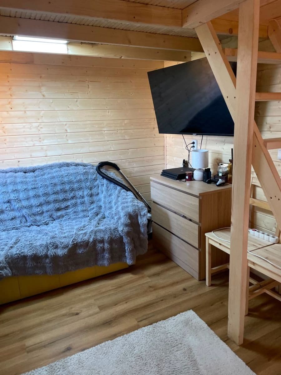 Prenájom rekreačného objektu 25 m², pozemek 150 m², Stoliňská, Praha, Praha Prenájom rekreačného objektu 25 m², pozemek 150 m², Stoliňská, Praha, Praha