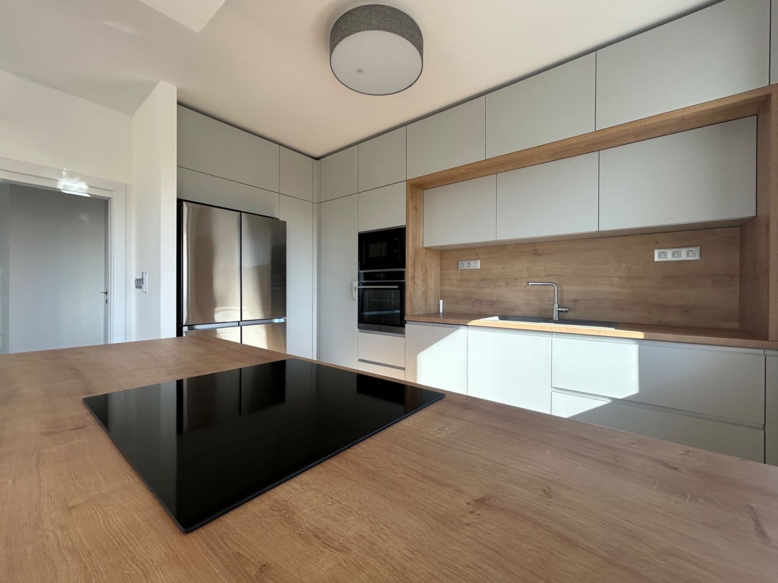 Prenájom bytu 4-izbový 102 m², Šlapanice, Jihomoravský kraj Prenájom bytu 4-izbový 102 m², Šlapanice, Jihomoravský kraj