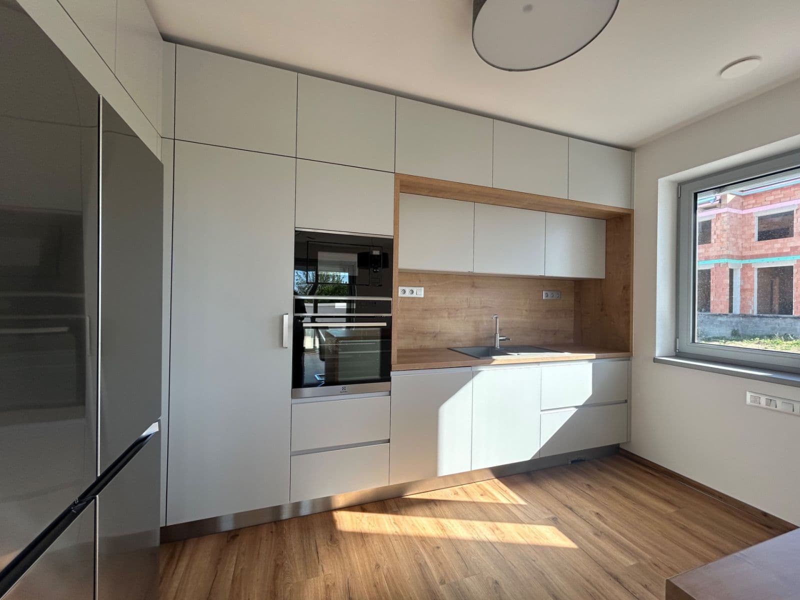 Prenájom bytu 4-izbový 102 m², Šlapanice, Jihomoravský kraj Prenájom bytu 4-izbový 102 m², Šlapanice, Jihomoravský kraj