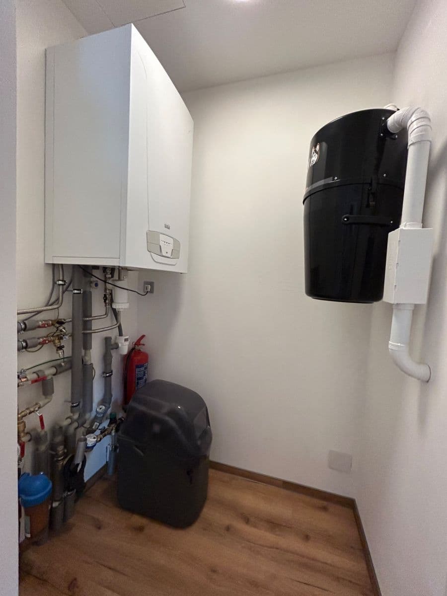 Prenájom bytu 4-izbový 102 m², Šlapanice, Jihomoravský kraj Prenájom bytu 4-izbový 102 m², Šlapanice, Jihomoravský kraj