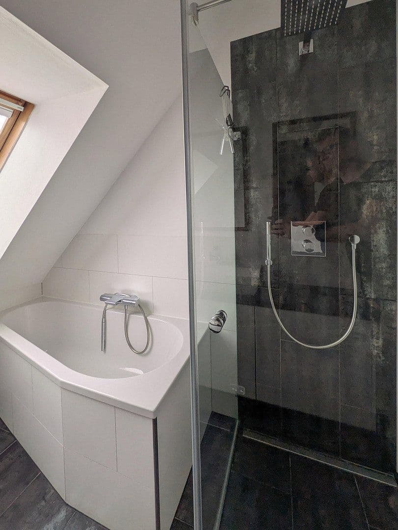 Predaj bytu 4-izbový 106 m², Berlin, Berlín Predaj bytu 4-izbový 106 m², Berlin, Berlín