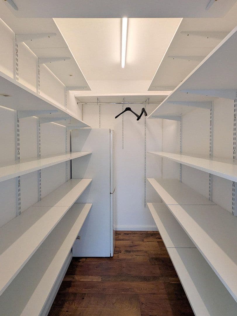 Predaj bytu 4-izbový 106 m², Berlin, Berlín Predaj bytu 4-izbový 106 m², Berlin, Berlín