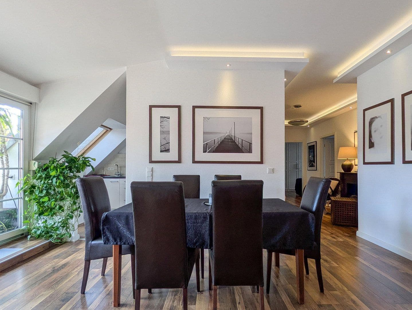 Predaj bytu 4-izbový 106 m², Berlin, Berlín Predaj bytu 4-izbový 106 m², Berlin, Berlín