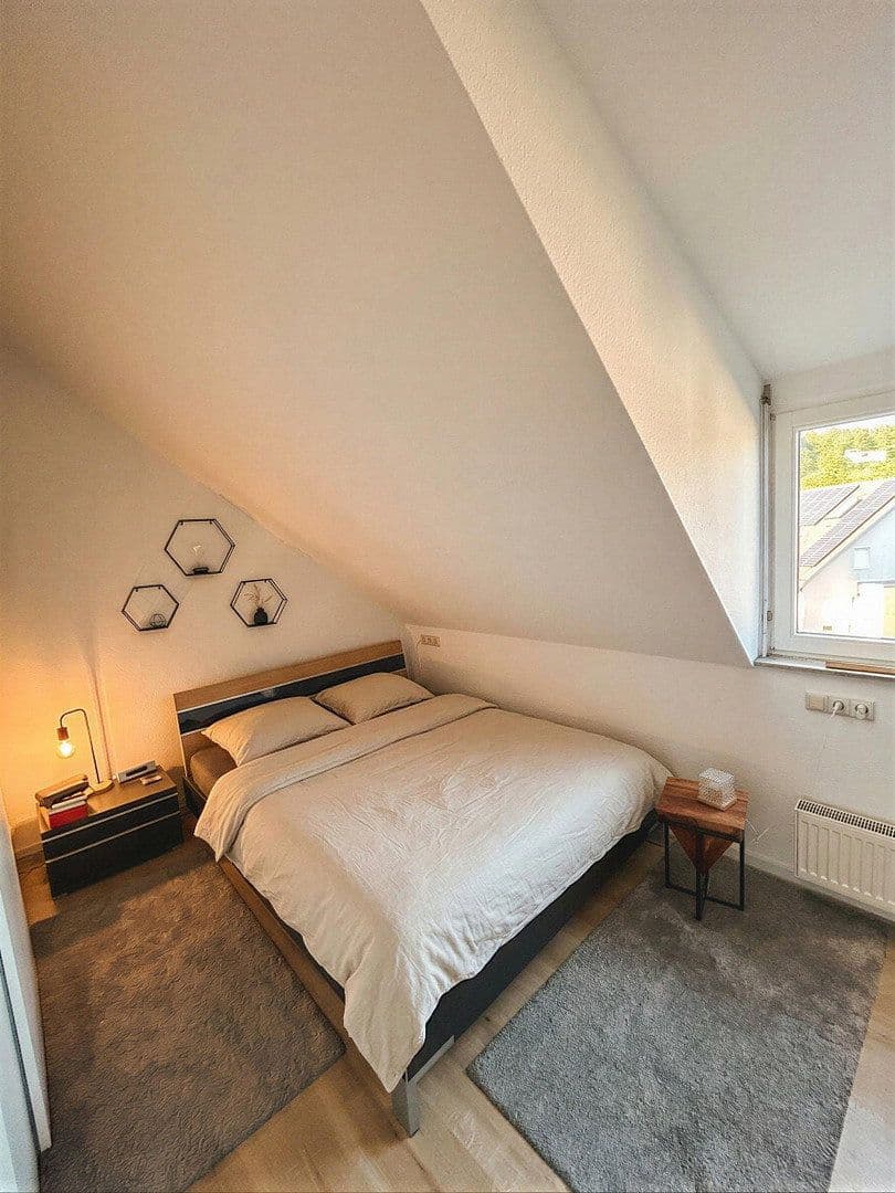 Prenájom bytu 3-izbový 77 m², Saarstr. 59, Kirchheim unter Teck, Bádensko-Wurttembersko Prenájom bytu 3-izbový 77 m², Saarstr. 59, Kirchheim unter Teck, Bádensko-Wurttembersko