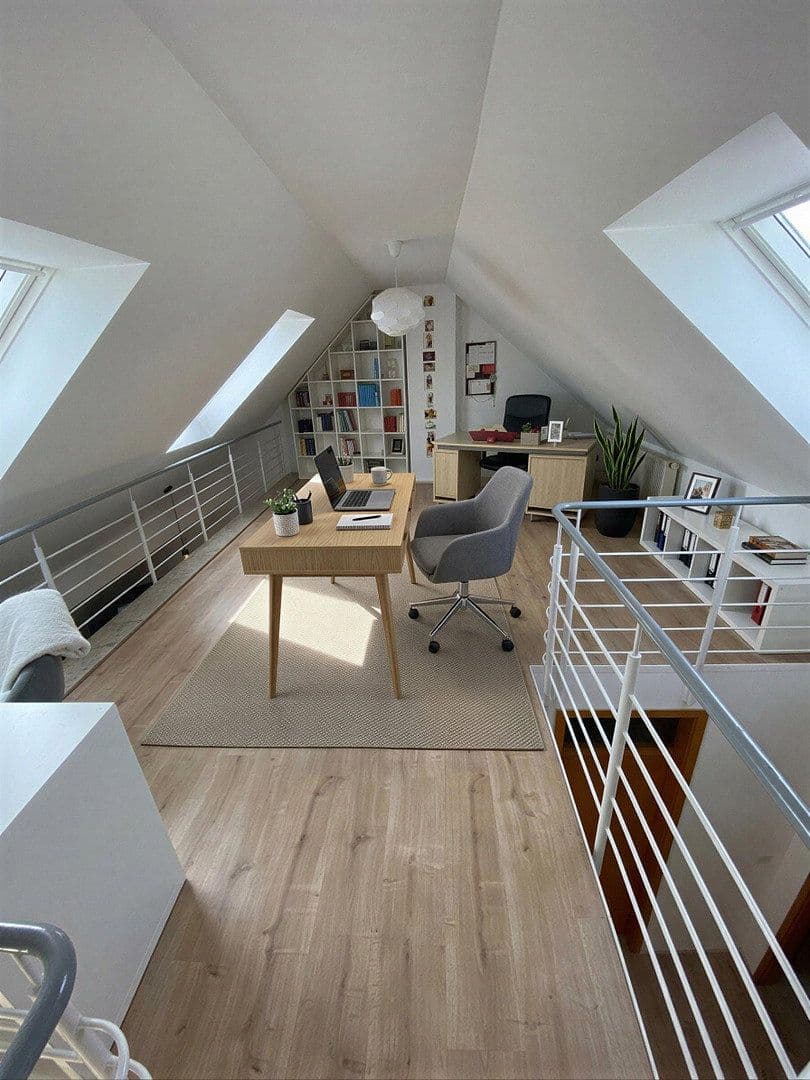 Prenájom bytu 3-izbový 77 m², Saarstr. 59, Kirchheim unter Teck, Bádensko-Wurttembersko Prenájom bytu 3-izbový 77 m², Saarstr. 59, Kirchheim unter Teck, Bádensko-Wurttembersko