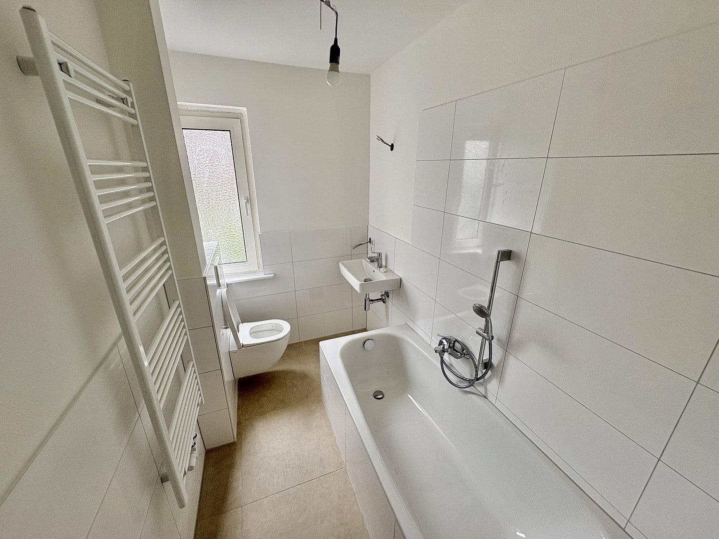 Prenájom bytu 2-izbový 50 m², Paulstraße 21, Wuppertal, Severné Porýnie - Westfálsko Prenájom bytu 2-izbový 50 m², Paulstraße 21, Wuppertal, Severné Porýnie - Westfálsko