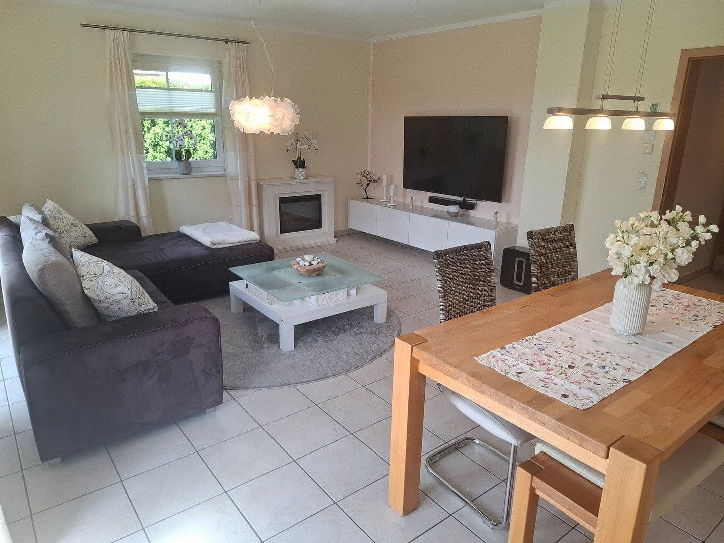 Predaj domu 203 m², pozemek 359 m², Wiedergeltingen, Bavorsko Predaj domu 203 m², pozemek 359 m², Wiedergeltingen, Bavorsko