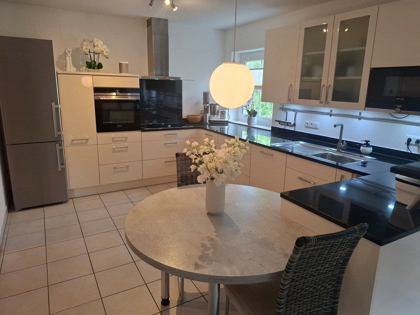 Predaj domu 203 m², pozemek 359 m², Wiedergeltingen, Bavorsko Predaj domu 203 m², pozemek 359 m², Wiedergeltingen, Bavorsko