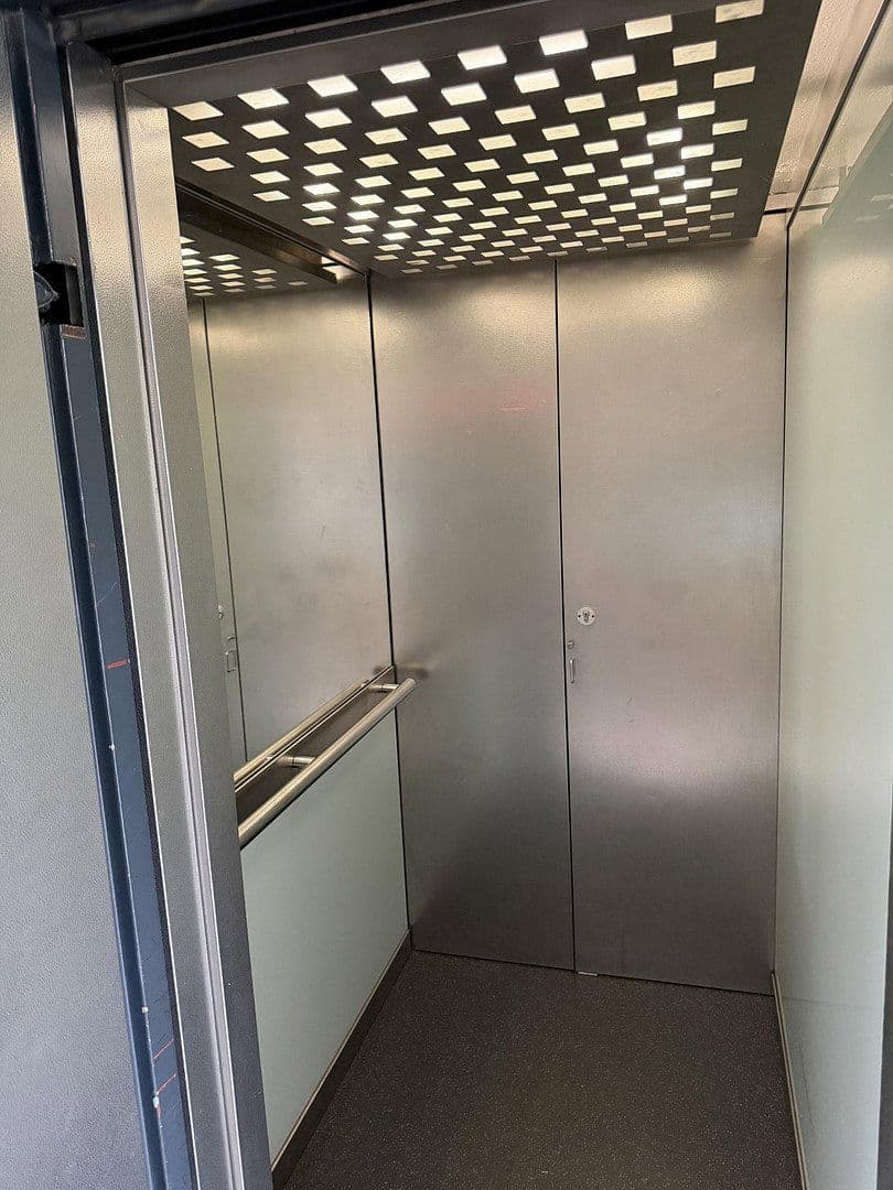 Predaj bytu 3-izbový 86 m², Kurt-Schumacher-Straße 7, Weinheim, Bádensko-Wurttembersko Predaj bytu 3-izbový 86 m², Kurt-Schumacher-Straße 7, Weinheim, Bádensko-Wurttembersko