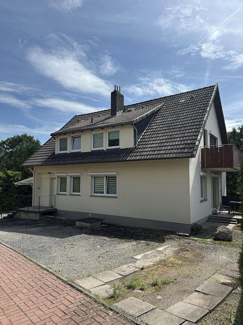 Predaj domu 240 m², pozemek 982 m², Hessisch Oldendorf, Dolné Sasko Predaj domu 240 m², pozemek 982 m², Hessisch Oldendorf, Dolné Sasko
