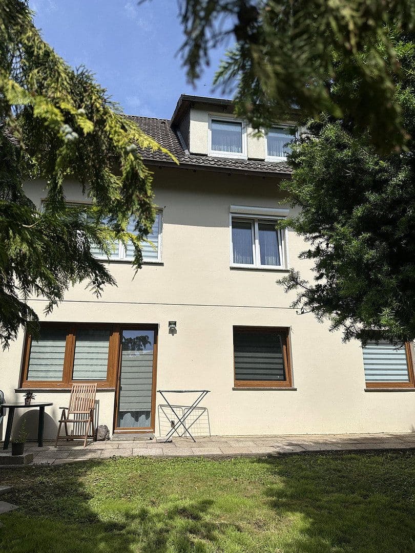 Predaj domu 240 m², pozemek 982 m², Hessisch Oldendorf, Dolné Sasko Predaj domu 240 m², pozemek 982 m², Hessisch Oldendorf, Dolné Sasko
