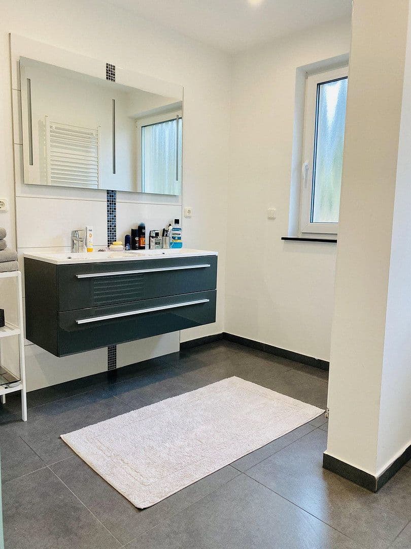 Predaj domu 240 m², pozemek 982 m², Hessisch Oldendorf, Dolné Sasko Predaj domu 240 m², pozemek 982 m², Hessisch Oldendorf, Dolné Sasko