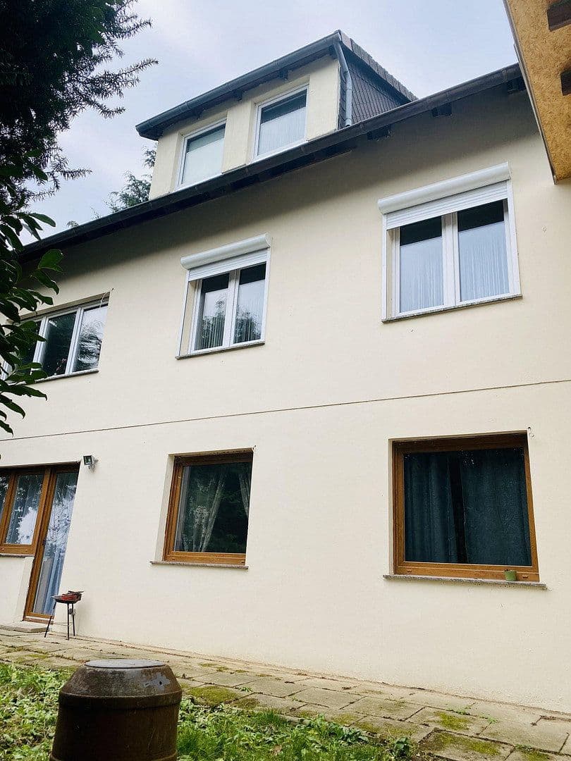 Predaj domu 240 m², pozemek 982 m², Hessisch Oldendorf, Dolné Sasko Predaj domu 240 m², pozemek 982 m², Hessisch Oldendorf, Dolné Sasko