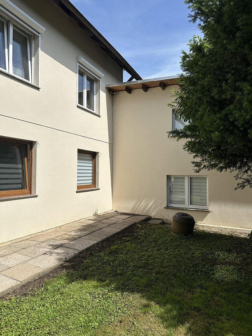 Predaj domu 240 m², pozemek 982 m², Hessisch Oldendorf, Dolné Sasko Predaj domu 240 m², pozemek 982 m², Hessisch Oldendorf, Dolné Sasko